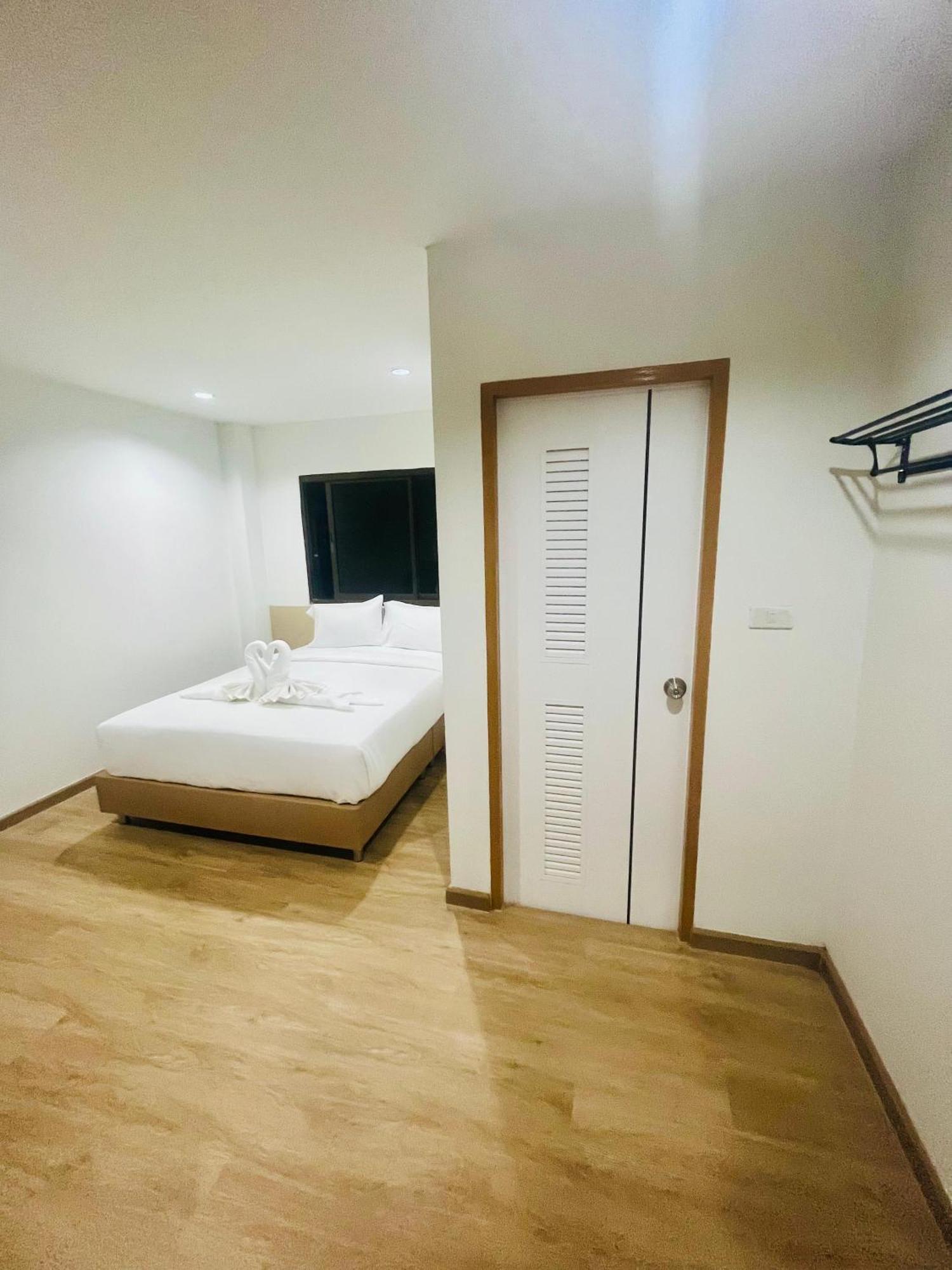 28 Boutique Hotel Patong Экстерьер фото