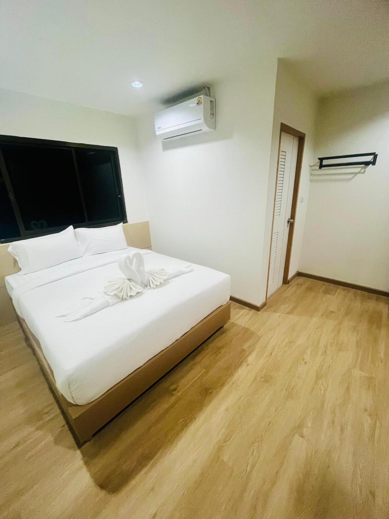 28 Boutique Hotel Patong Экстерьер фото