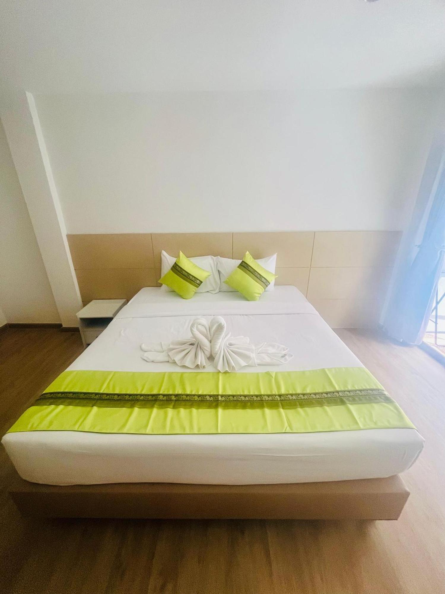 28 Boutique Hotel Patong Экстерьер фото